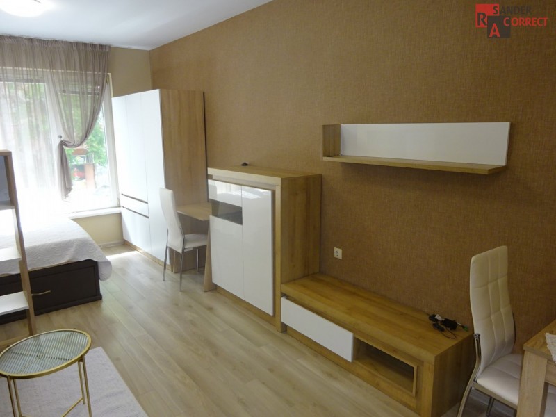 дава под наем, Специално предложение, Едностаен, София, Оборище, Тухла